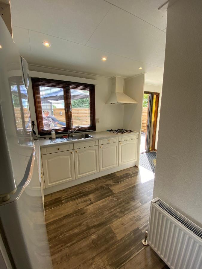 ホテル C'Est La Vie Houseboat Nederhorst den Berg エクステリア 写真